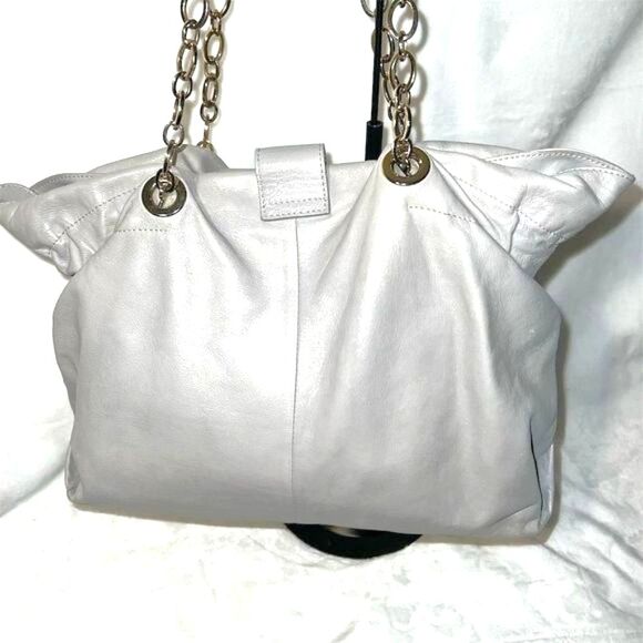 Furla Women's Grey Leather Shoulder Bag with Gold Chain Straps - Picture 5 of 16